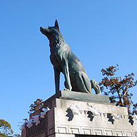 見付天神の悉平太郎像